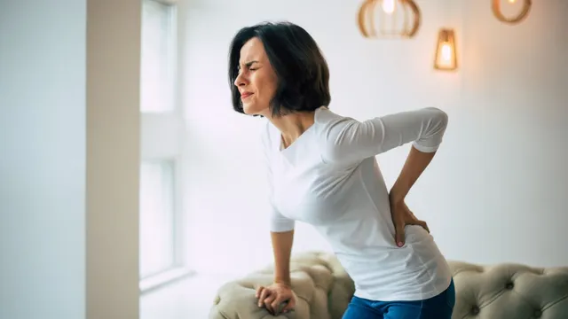 expert-lists-tips-for-working-mothers-to-prevent-back-pain-while-juggling-work-and-motherhood
