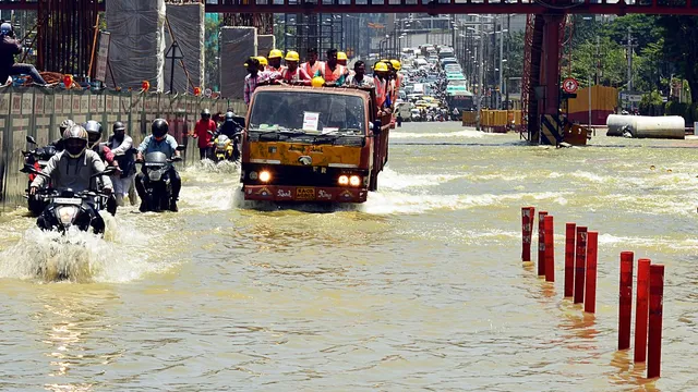 bengaluru-rain-to-continue-as-imd-forecasts-weeklong-showers-are-schools-closed-amid-yellow-alert-today