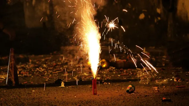 how-asthma-patients-can-stay-safe-this-diwali-5-easy-tips-to-safeguard-their-lung-health