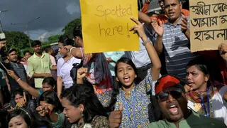 hindus-in-bangladesh-hold-massive-rally-in-chittagong-demanding-minority-rights-amid-spate-of-violence