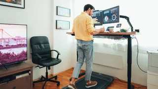 5 Smart Strategies To Walk 10,000 Steps Regularly With 9 To 5 Desk Job