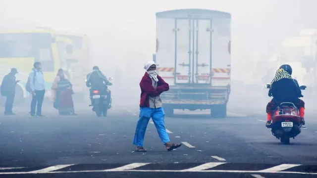 air-quality-deteriorates-to-severe-category-in-indias-cleanest-city-indore-aqi-breaches-400mark