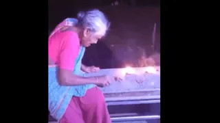 Happy Diwali 2024: Viral Video Of Elderly Grandma Bursting Firecrackers In Hands Like A ‘Pro’ Leaves Internet Amused