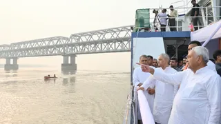 Chhath Puja 2024: Bihar Chief Minister Nitish Kumar Reviews Preparations In Patna, Inspects Ghats