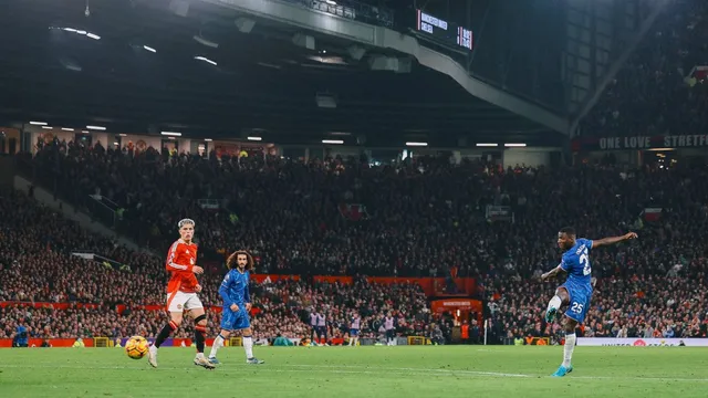 premier-league-moises-caicedos-incredible-strike-seal-11-draw-for-chelsea-against-manchester-united