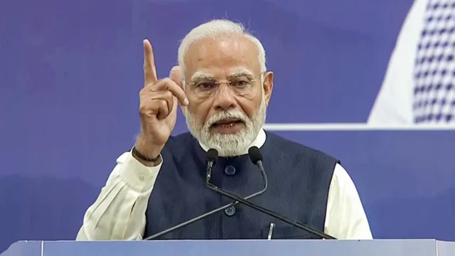 canada-hindu-temple-attack-pm-modi-condemns-khalistani-attack-attempts-to-intimidate-diplomats-india-canada-row