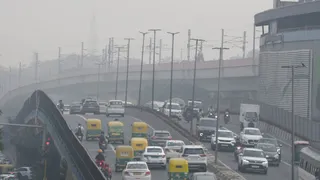Delhi Air Pollution: Thick Blanket Of Smog Engulfs National Capital As AQI Settles In 'Severe' Category At Several Places | List