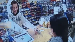 Robbery Attempt Goes Horribly Wrong; Internet Hails Shop Owner As ‘Hero’ | Here’s Why…