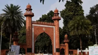 AMU Minority Status Row: SC Overturns 1967 Ruling, New Bench To Decide Validity Of Allahabad HC's 2006 Verdict