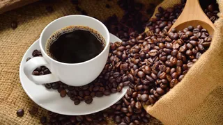 5 Compelling Reasons To Skip Sugar In Your Everyday Coffee