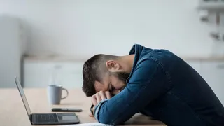 How to Tackle Mental Health Fatigue At Workplace? Know From Expert