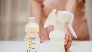 Center Directs Karnataka Govt To Cancel Licenses Linked With Selling Of Breast Milk, Apprises HC About Move