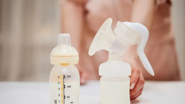 karnataka-breast-milk-sale-karnataka-high-court-breast-milk-license-cancelled-ministry-of-ayush