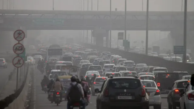 delhi-aqi-worsens-to-severe-category-anand-vihar-dwarka-among-most-polluted-areas-check-full-list