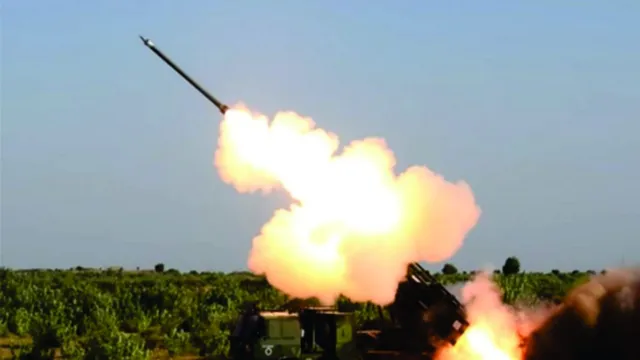 india-successfully-test-fires-pinaka-weapons-system-know-why-france-armenia-want-to-buy