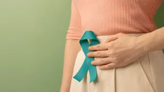 5 Early Warning Signs Of Ovarian Cancer You Should Never Ignore | Know From Doctor