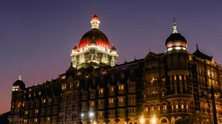 Man Rates Taj Hotel’s Tea Worth Rs 2,124; Desis Agree With His Ratings | Viral Video