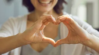 Doctor Lists Essential Ways To Protect Your Heart Health This Winter