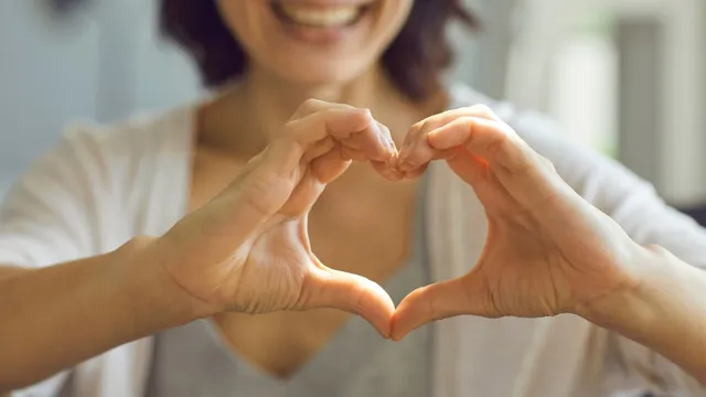 doctor-lists-essential-ways-to-protect-your-heart-health-this-winter