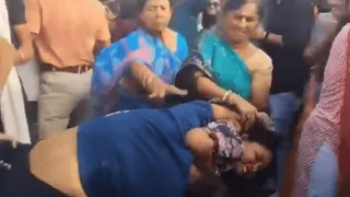 Women Go Wild As They Slap, Pull Hair Over Argument Argument In Public | Viral Video