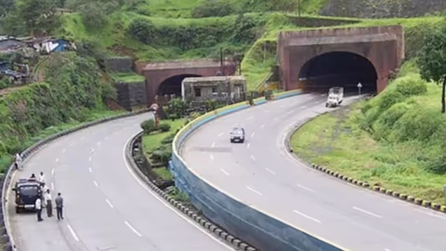 mumbai-pune-expressway-indias-first-highspeed-expressway-is-now-most-costliest-toll-hits-18-increase-mark