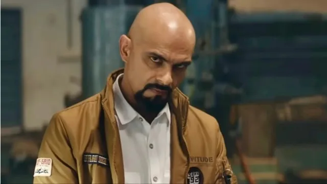 when-mtv-forgot-to-copyright-roadies-furious-raghu-ram-recalled-pakistani-host-waqar-zaka-rebranded-his-show