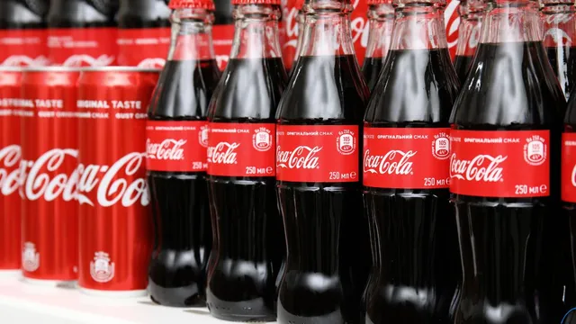 cocacola-sells-40-pc-stake-of-bottling-arm-hccbl-to-jubilant-bhartia-group