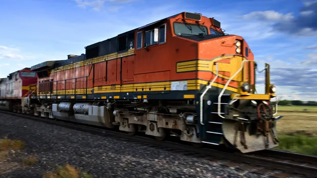 christmas-new-year-special-trains-weekly-train-services-to-run-between-mumbai-and-kochuveli-check-schedule