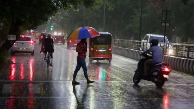 tamil-nadu-weather-imd-issues-yellow-alert-for-chennai-several-flights-cancelled-watch