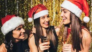 Living Away From Your Family? 5 Heartfelt Ways To Celebrate Christmas