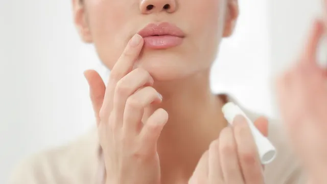 5-homemade-lip-balms-to-treat-dry-and-chapped-lips
