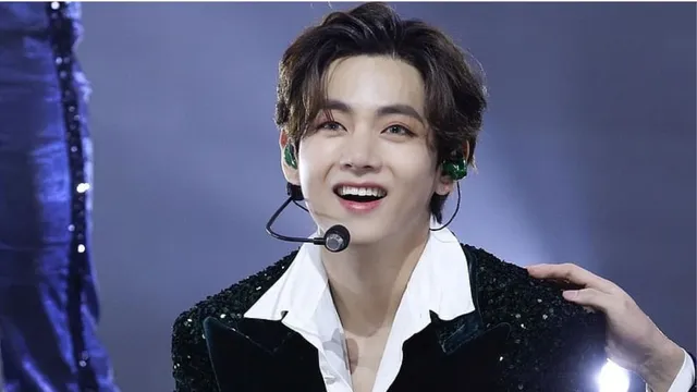 bts-v-turns-29-armys-flood-social-media-with-warm-wishes-as-they-celebrate-kim-taehyung-birthday