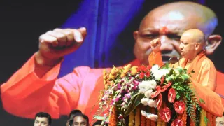 up-cm-yogi-adityanath-visits-prayagraj-for-5th-time-in-month-reviews-preparations-for-mahakumbh-2025