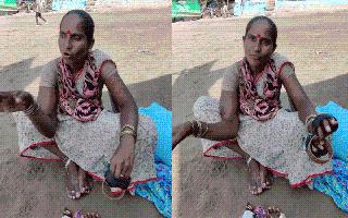 Viral Video: Woman Street Vendor's Fluent English With Impressive Pronunciation Leaves Internet Dazzled