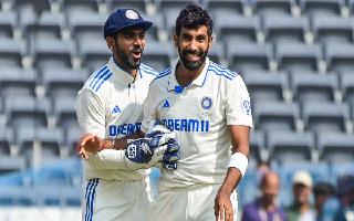 ind-vs-eng-2nd-test-jasprit-bumrah-becomes-fastest-indian-pacer-to-150-test-wickets-with-incredible-fifer-in-1st-innings
