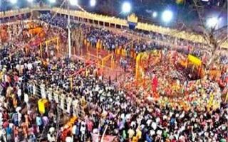 sammakkasarakka-jatara-largest-tribal-festival-of-india-begins-in-telangana-about-2-cr-devotees-expected-to-visit