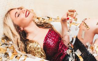 5-zodiac-signs-who-love-extravagances-and-have-expensive-taste