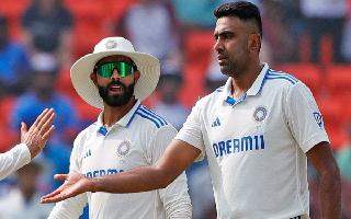 IND vs ENG, 1st Test: Ravindra Jadeja Backs Ravichandran Ashwin's Quest For 500 Test Wickets, Says ‘I Hope He Gets It In This Match’