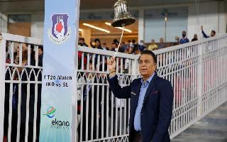 our-umpires-were-cheats-and-delhi-butchers-sunil-gavaskar-lashes-at-cape-town-pitch-horror