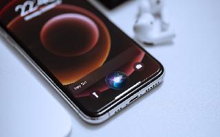 hey-siri-ai-apple-may-infuse-generative-ai-into-its-voice-assistant-to-make-some-noise-this-year-details