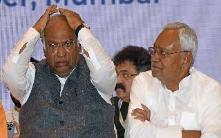 bihar-political-crisis-nitish-kumar-bjp-nda-india-alliance-jdu-rjd-mahagathbandhan-congress-kharge