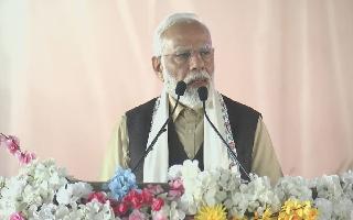 lok-sabha-polls-road-to-oust-corrupt-tmc-pm-modi-attacks-mamata-govt-at-mega-siliguri-rally