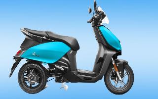 Vida V1 Plus Electric Scooter Relaunched With Price Tag Rs 30,000 Less Than V1 Pro; Should You Buy It?