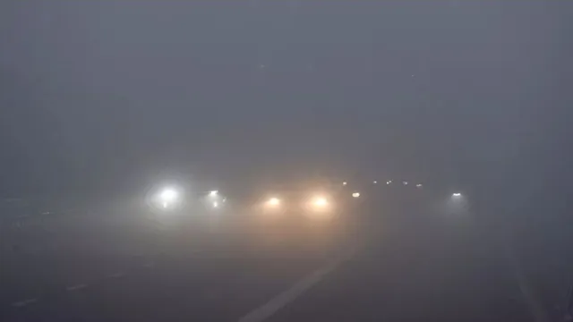 delhi-weather-update-imd-yellow-alert-delhi-flight-delay-train-cancelled-igi-airport-dense-fog-cold-wave