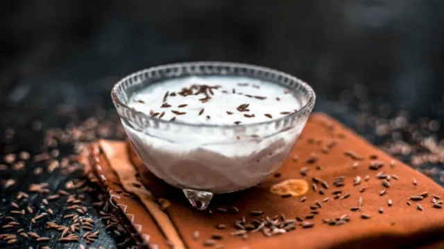 5-simple-things-to-mix-with-curd-to-promote-better-digestion