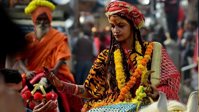 mahakumbh-2025-13yearold-aspiring-to-be-ias-officer-renounces-world-to-become-sadhvi