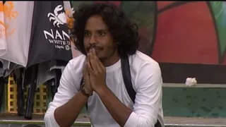 bigg-boss-tamil-8-muthukumaran-secures-position-in-the-finale-grabs-rs-50000-money-box-deal