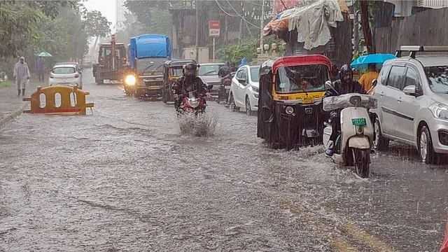 tamil-nadu-weather-heavy-rain-likely-in-these-nine-districts-on-jan-1819-chennai-to-experience-light-showers-check-forecast