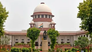 Supreme Court Halts High Court Order Directing Implementation Of Ayushman Bharat Scheme In Delhi