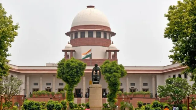 supreme-court-halts-high-court-order-directing-implementation-of-ayushman-bharat-scheme-in-delhi